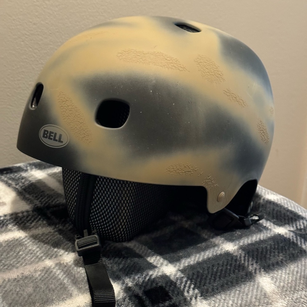 Bell Camo Skateboard Helmet.
